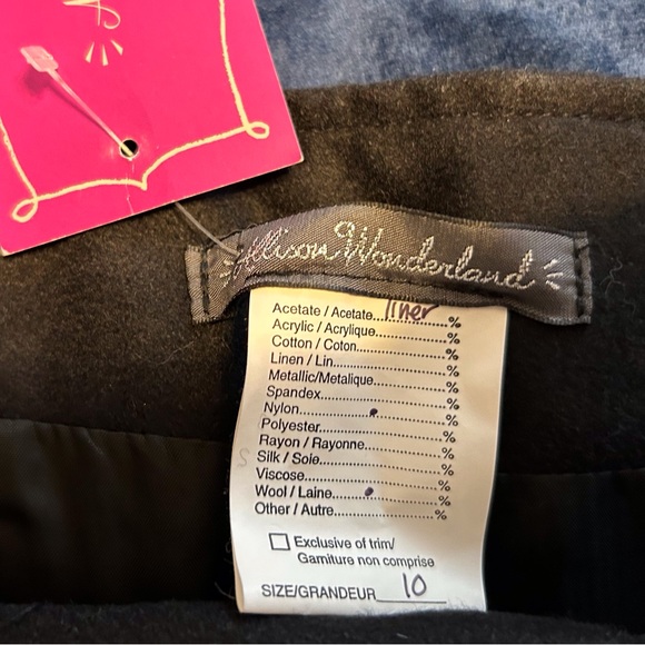 Allison wonderland acetate Black trouser shorts with Tailored Look - Picture 4 of 6